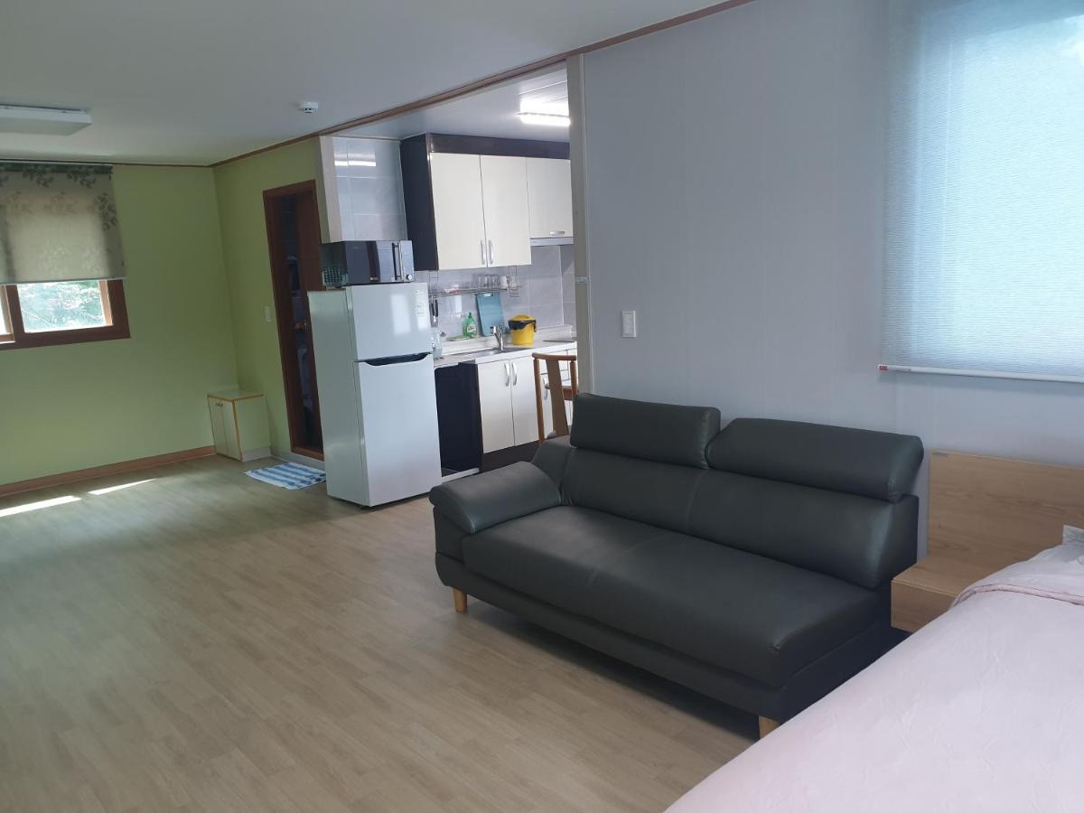 Lahoya Pension Chuncheon Dış mekan fotoğraf
