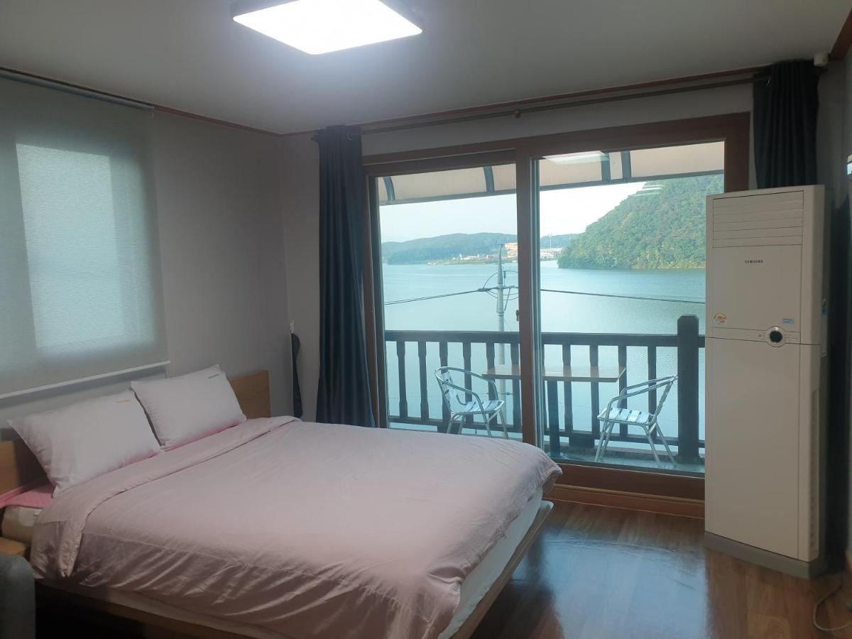 Lahoya Pension Chuncheon Dış mekan fotoğraf