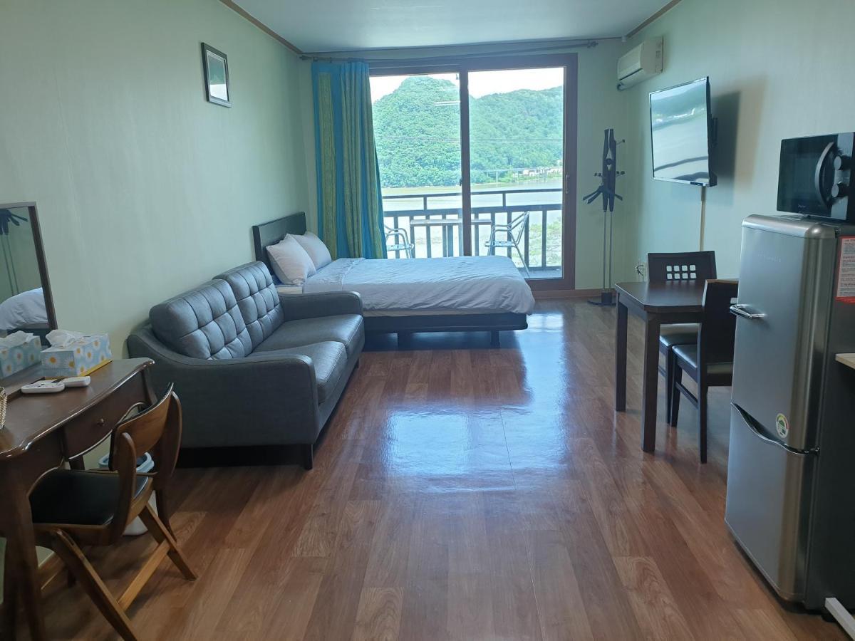 Lahoya Pension Chuncheon Dış mekan fotoğraf