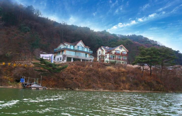 Lahoya Pension Chuncheon Dış mekan fotoğraf