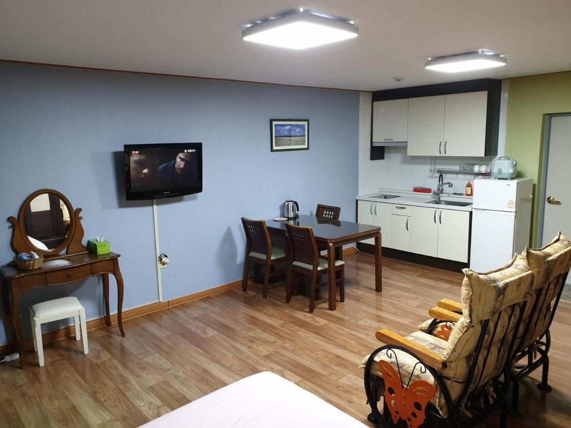 Lahoya Pension Chuncheon Dış mekan fotoğraf