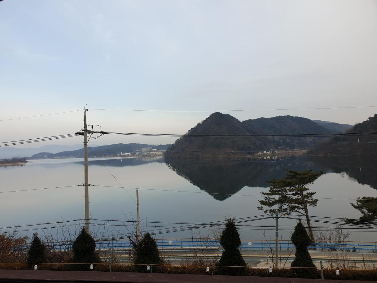 Lahoya Pension Chuncheon Dış mekan fotoğraf