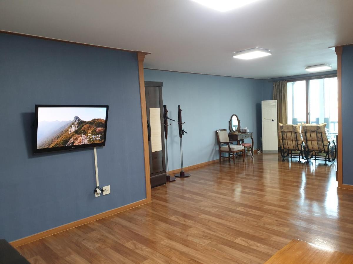 Lahoya Pension Chuncheon Dış mekan fotoğraf